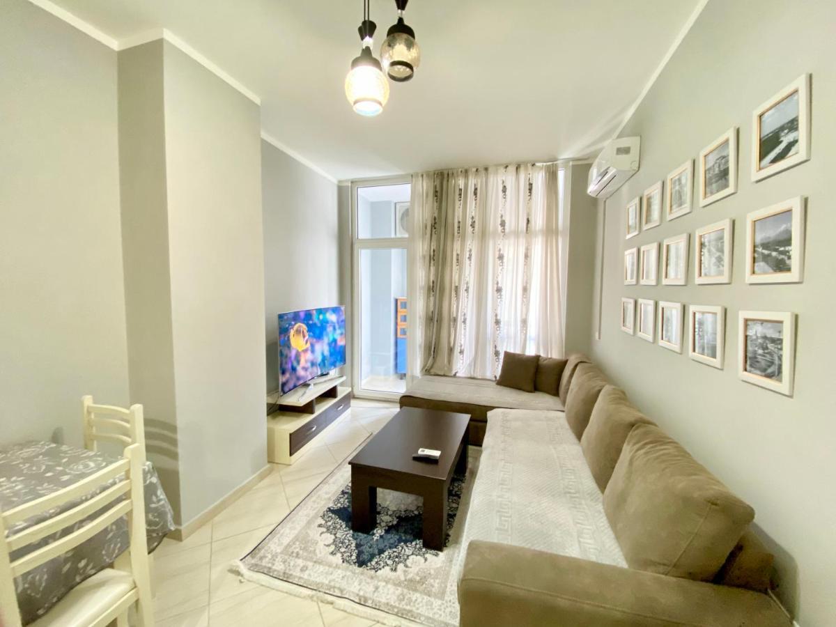 Pleasing Place With Free Parking On Site In Tirana Komuna E Parisit מראה חיצוני תמונה