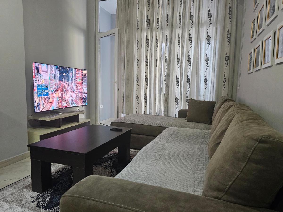 Pleasing Place With Free Parking On Site In Tirana Komuna E Parisit מראה חיצוני תמונה