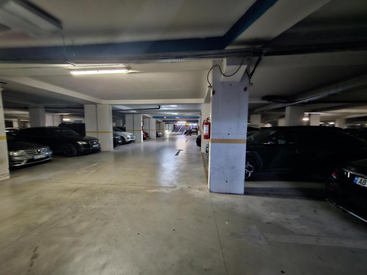 Pleasing Place With Free Parking On Site In Tirana Komuna E Parisit מראה חיצוני תמונה
